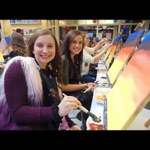 Meet your Posher, Olivia